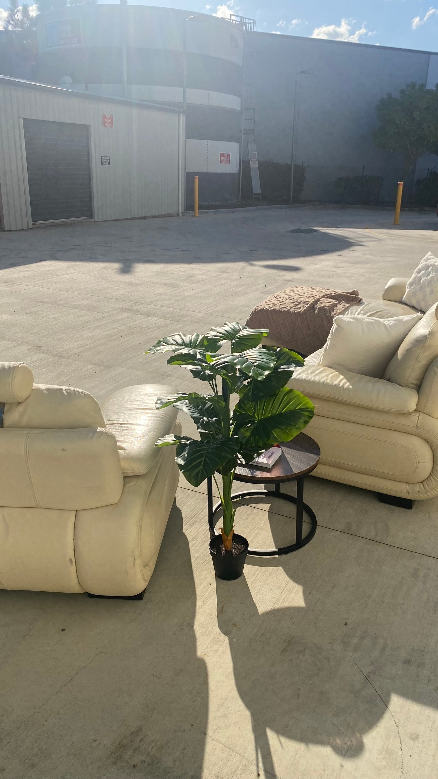 Ex Nick Scali Premium Cream Leather Lounge Suite w/Headrests
