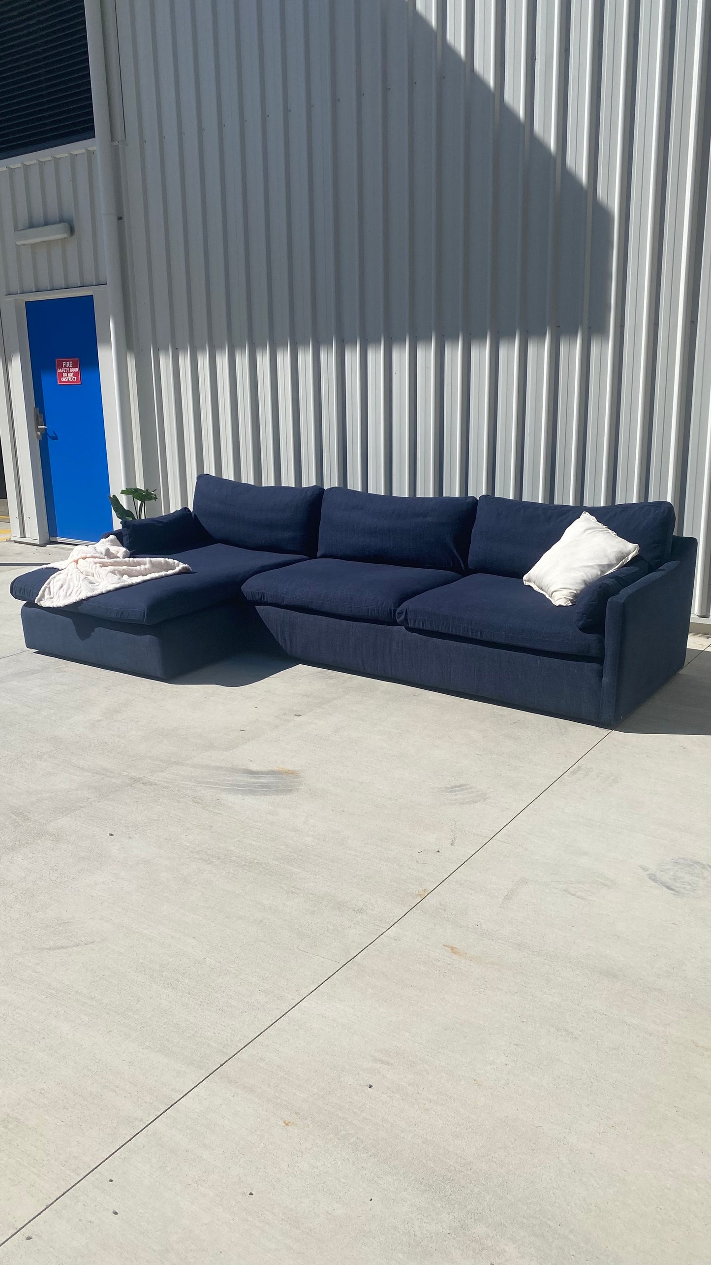 Ex Nick Scali Dream L Shape Sofa