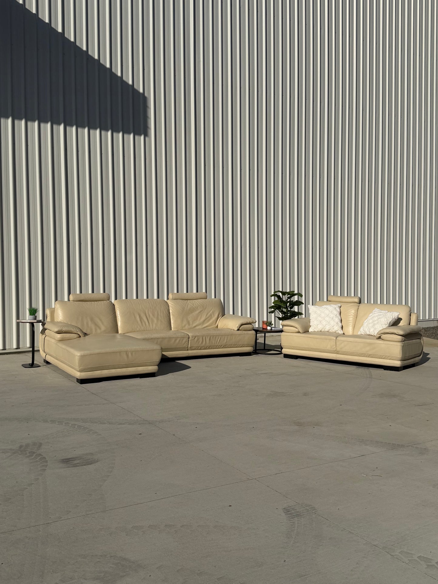 Ex Nick Scali Premium Cream Leather Lounge Suite w/Headrests