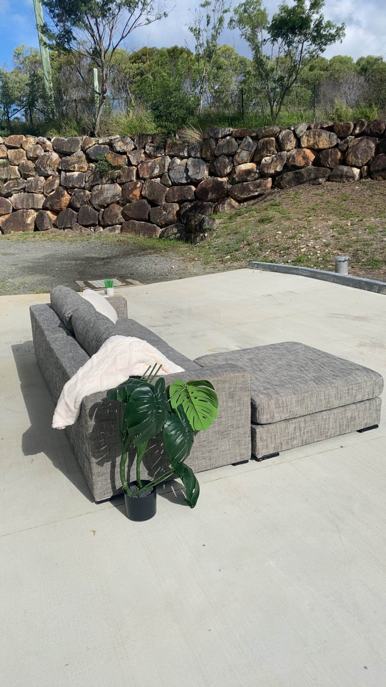 Freedom Modular 4 Seater Grey Sofa w/Ottoman