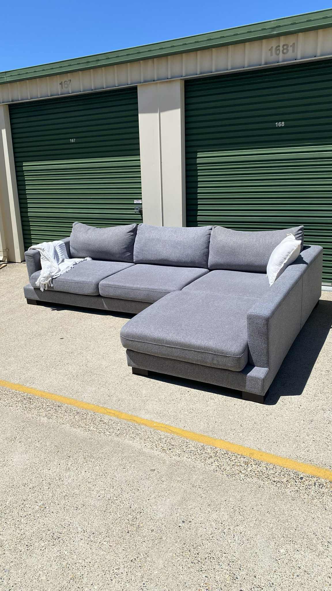 4 Seater Deep Seated Modular Grey Sofa w/Chaise