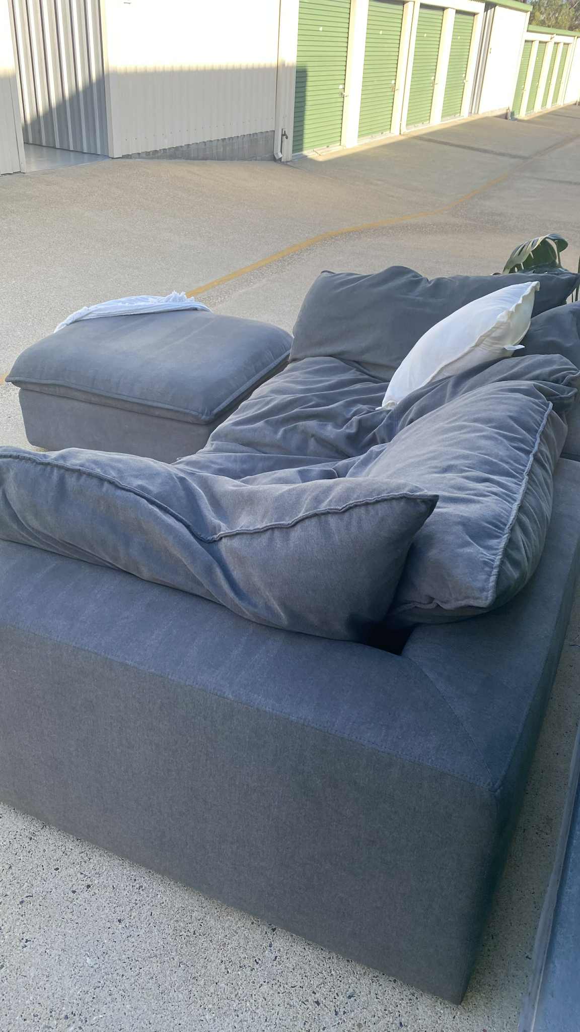 Ex Eureka 2.5 Deep Seated Charcoal Grey Sofa w/Ottoman