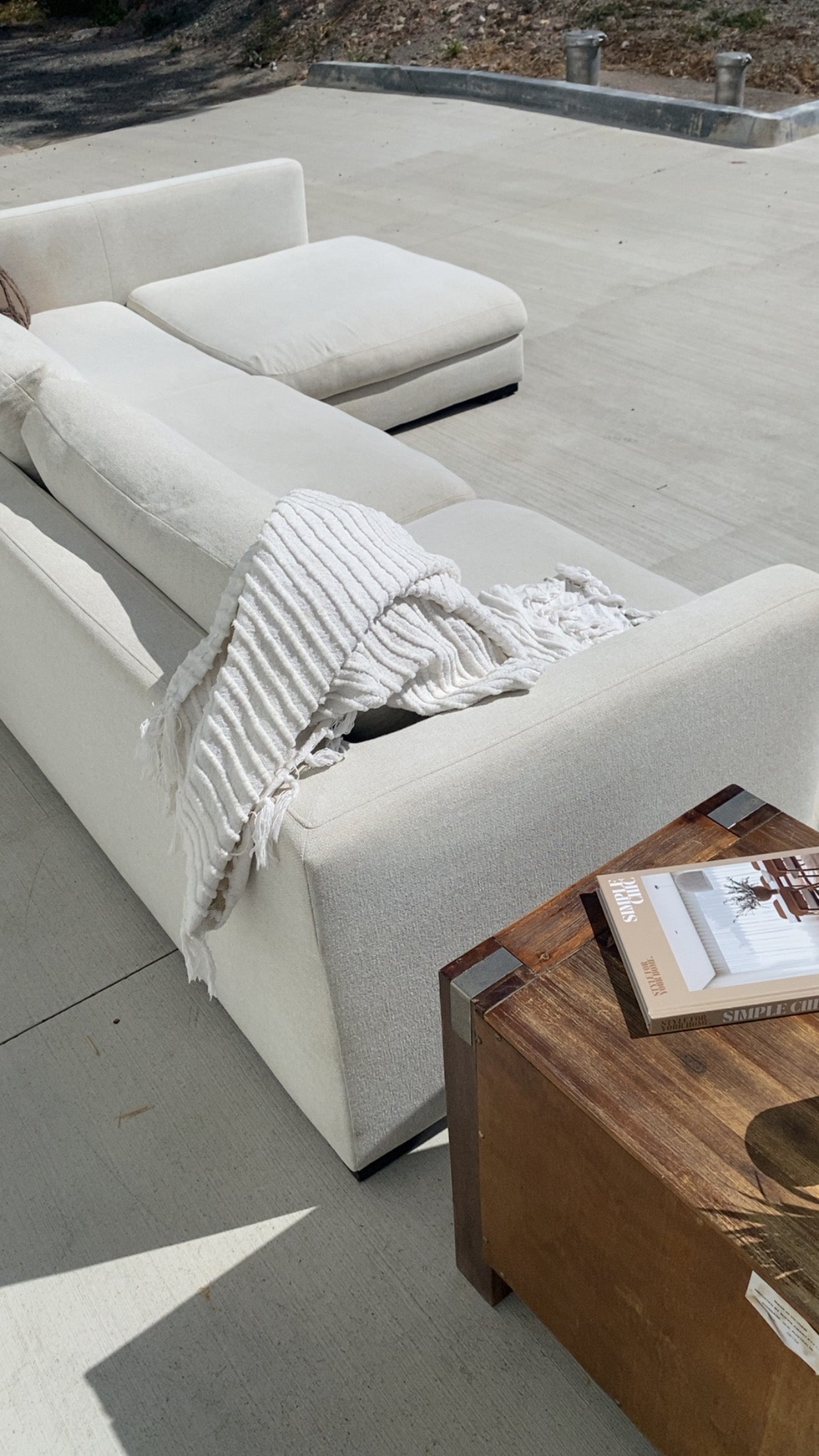 Ex James Lane White Biege Sand L Shape Lounge