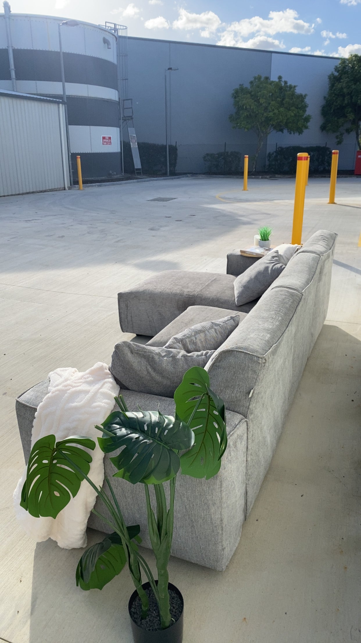 Ex Koala Grey Modern Sofa