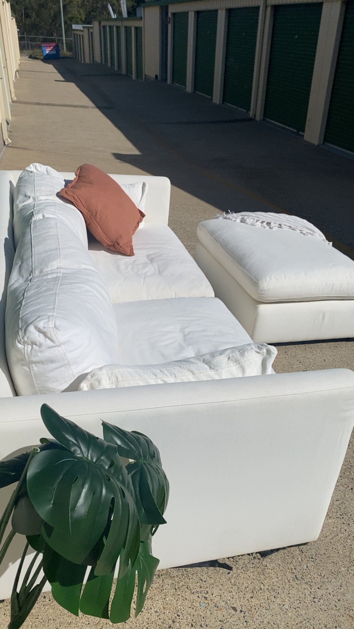 Ex Freedom Momba White 3 Seater Sofa w/Ottoman