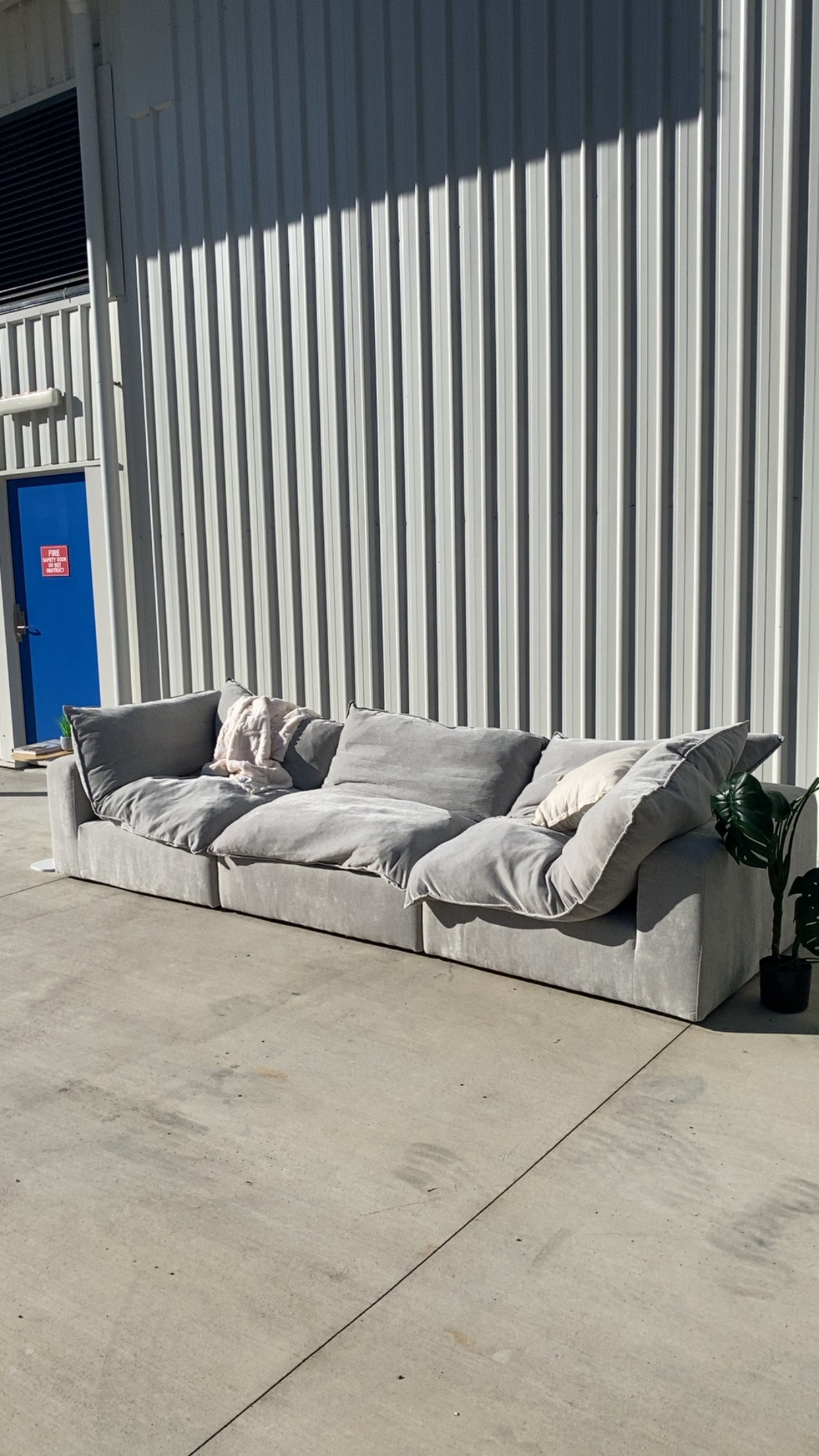 Ex Eureka Sorriso Modular Grey Cloud Sofa