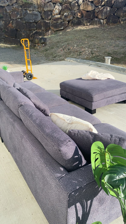 Large Lounge Suite w/Ottoman