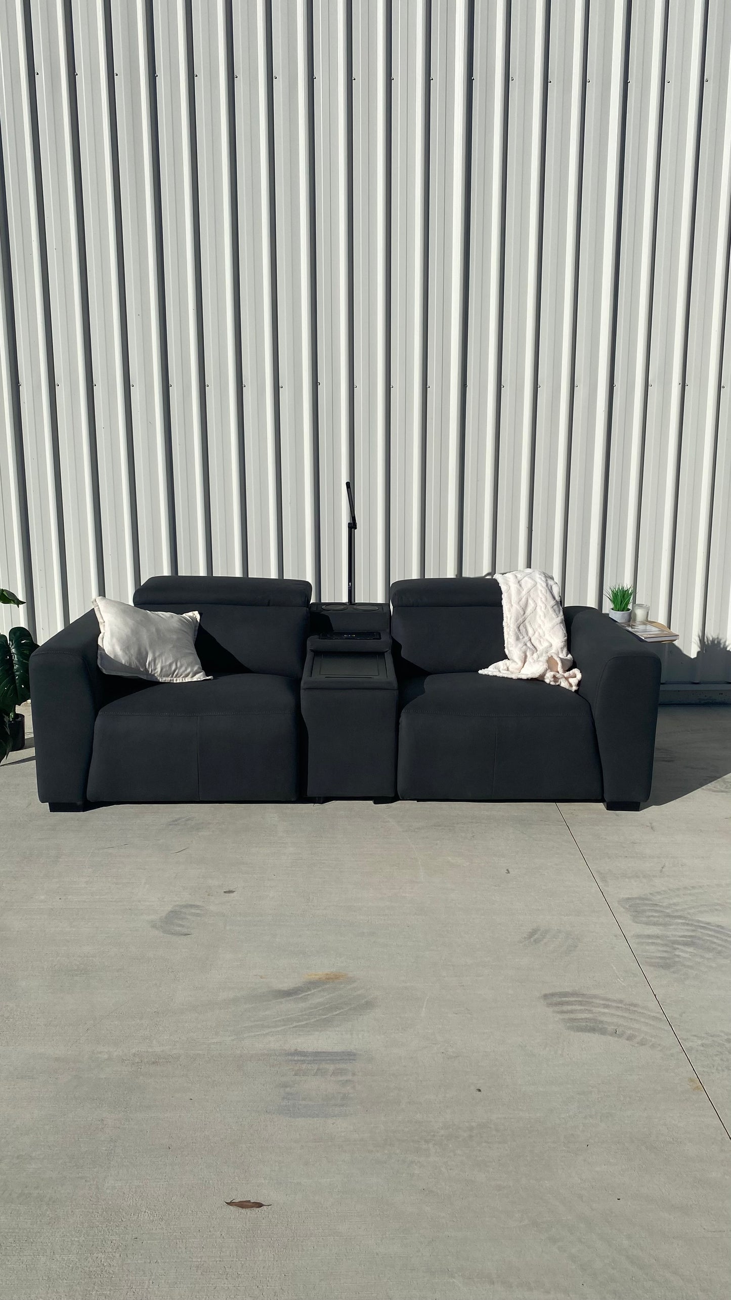 Premium Navy 2-Seater Electric Reclining Suite