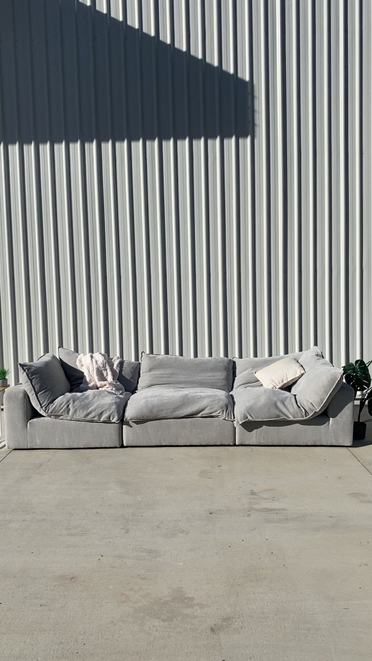 Ex Eureka Sorriso Modular Grey Cloud Sofa