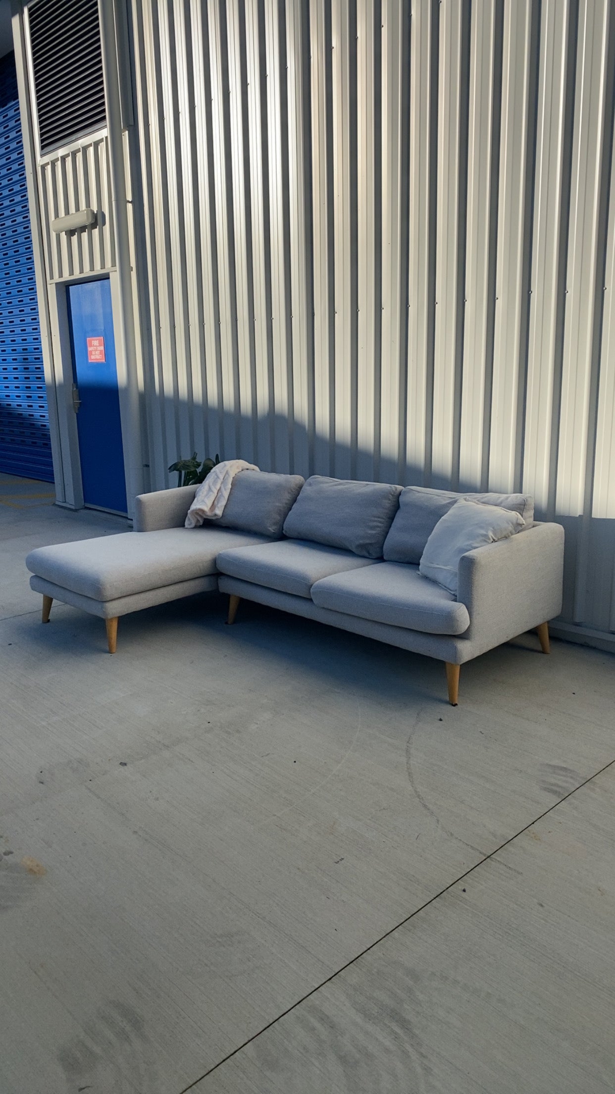 Ex Lounge Lovers Grey L Shape Sofa