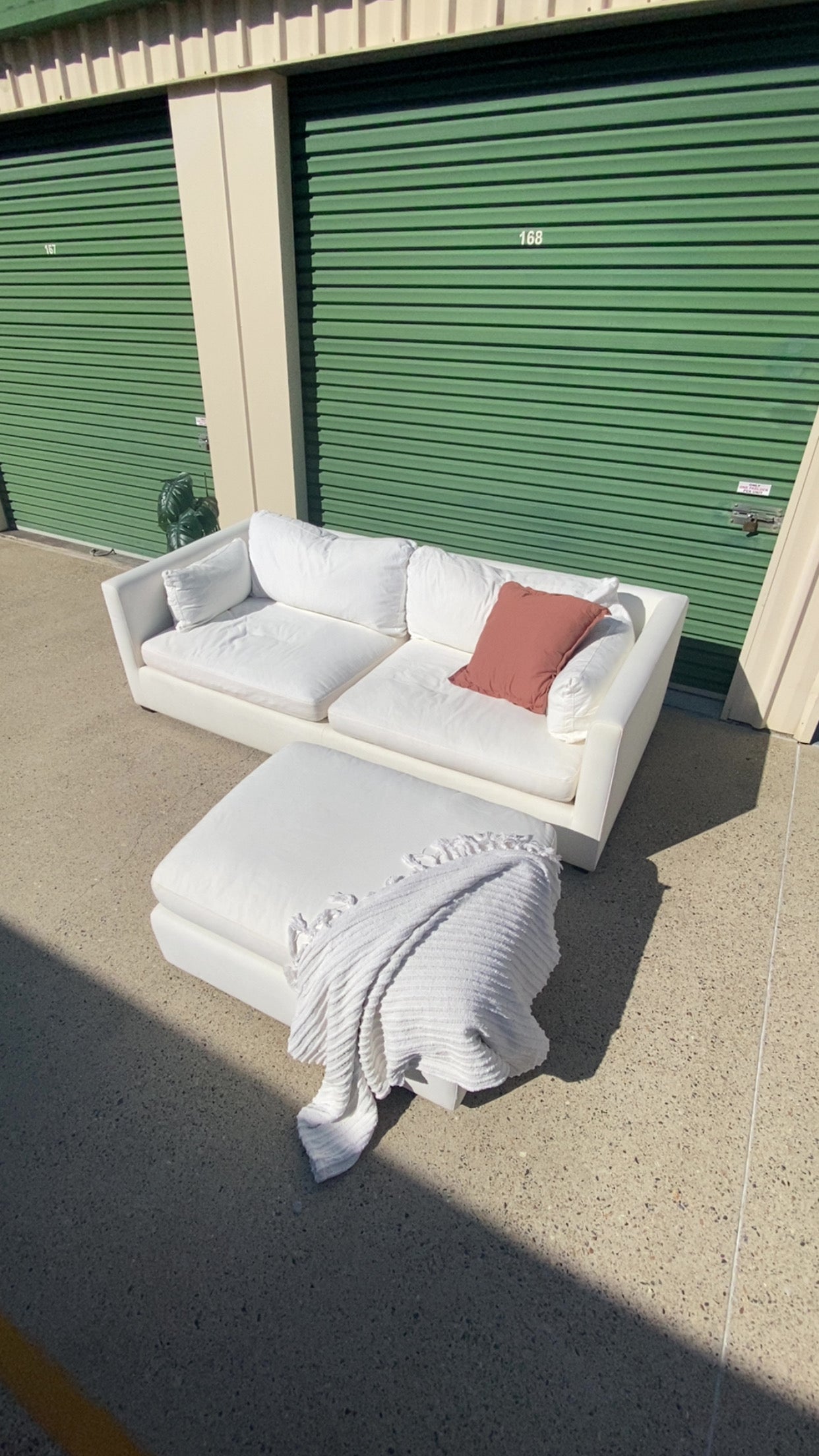 Ex Freedom Momba White 3 Seater Sofa w/Ottoman