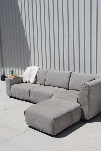 Ex Koala Modern Modular 4.5 Seater Grey Sofa w/Ottoman