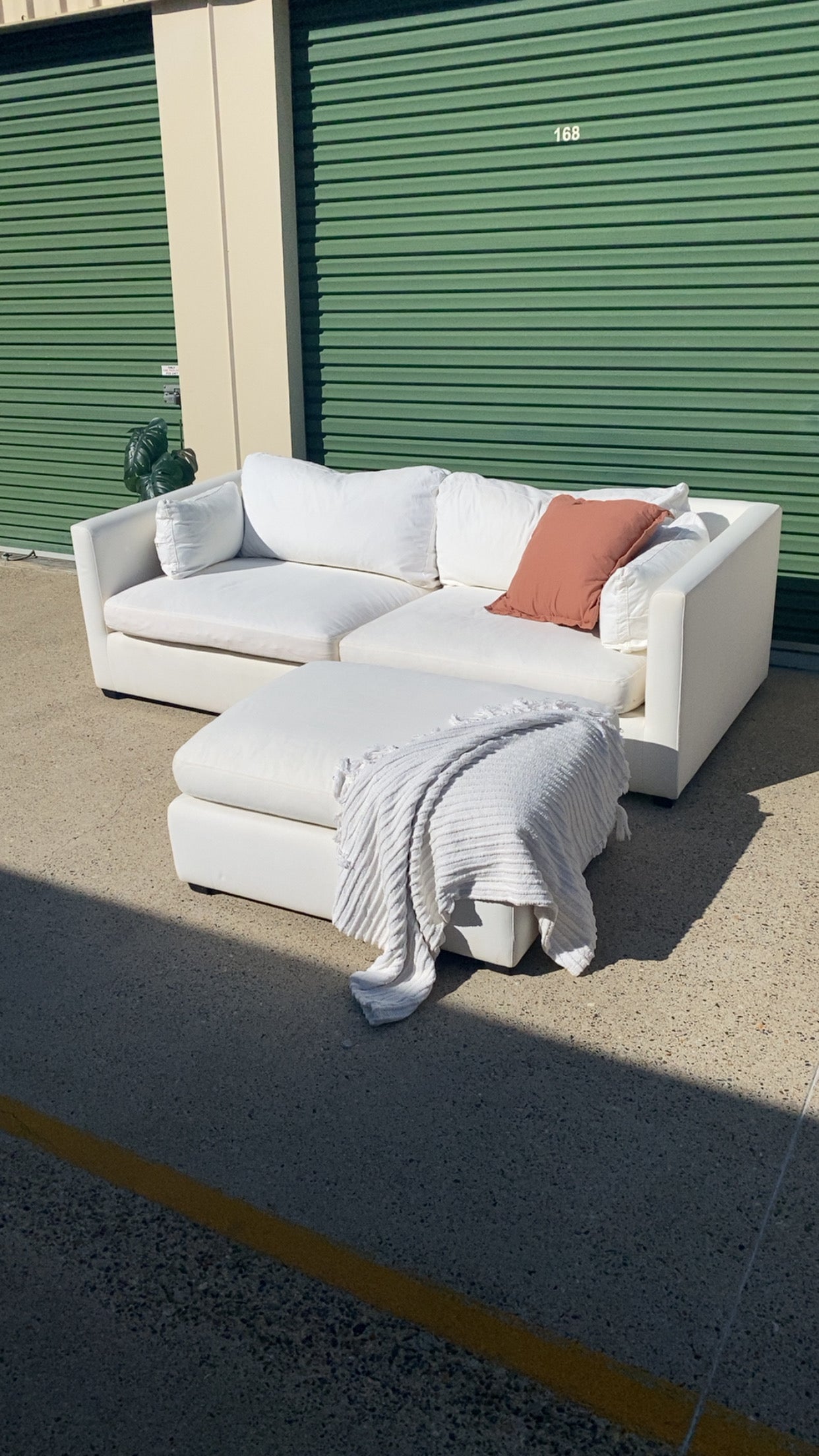 Ex Freedom Momba White 3 Seater Sofa w/Ottoman