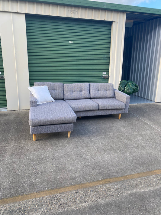 Pre-Loved Fantastic Furniture L Seater w/Reversible Chaise *Grey*